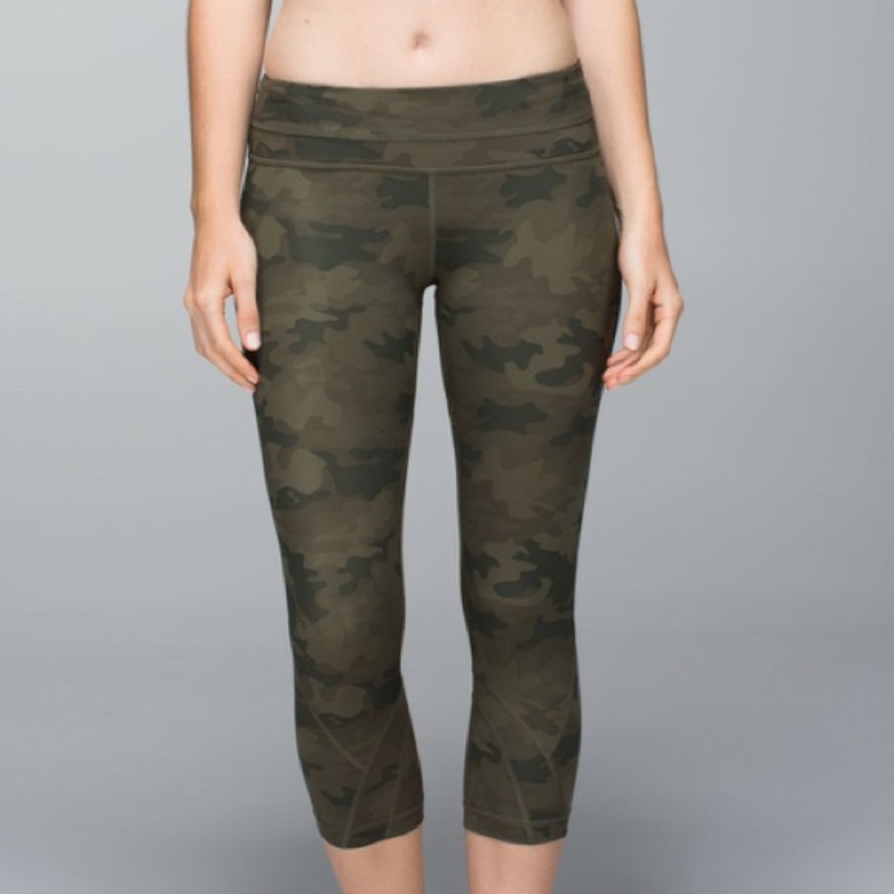 Lululemon Run Inspire Crop II Size 4